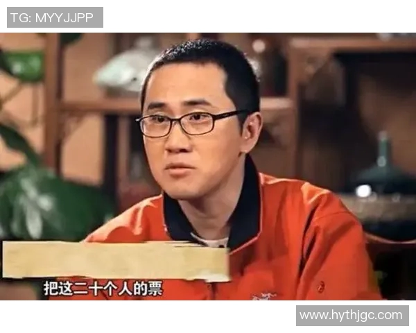 足球巨星化身老者展现幽默才华引发观众热议与感动